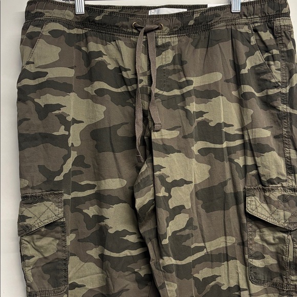 Women’s Sonoma Cargo Joggers - Picture 2 of 7